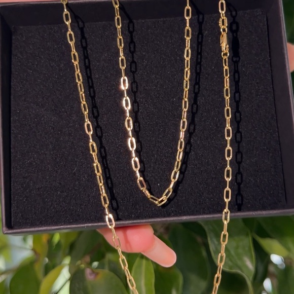 New Solid 10K Gold Paperclip Chain Necklace 18” 2.3mm 1.7g Minimalist - Picture 7 of 8